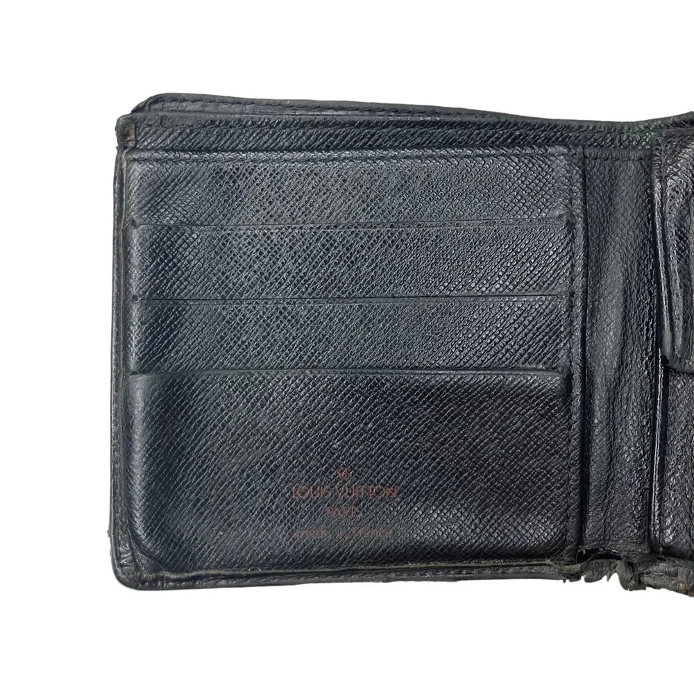 Authentic Louis Vuitton Black Epi Leather Men’s Unisex Bifold Marco Wallet_9
